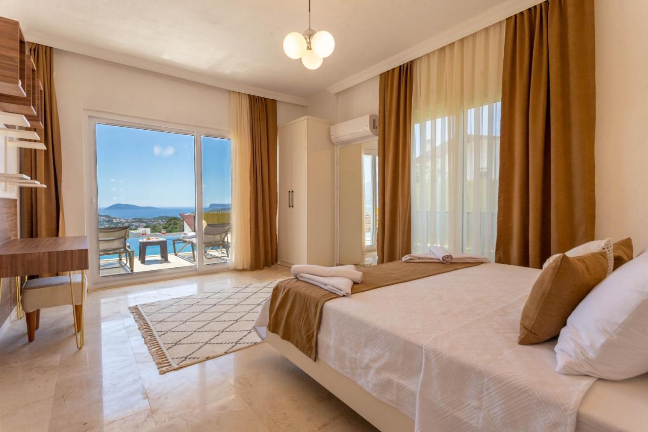 Marine Luxury Villa *