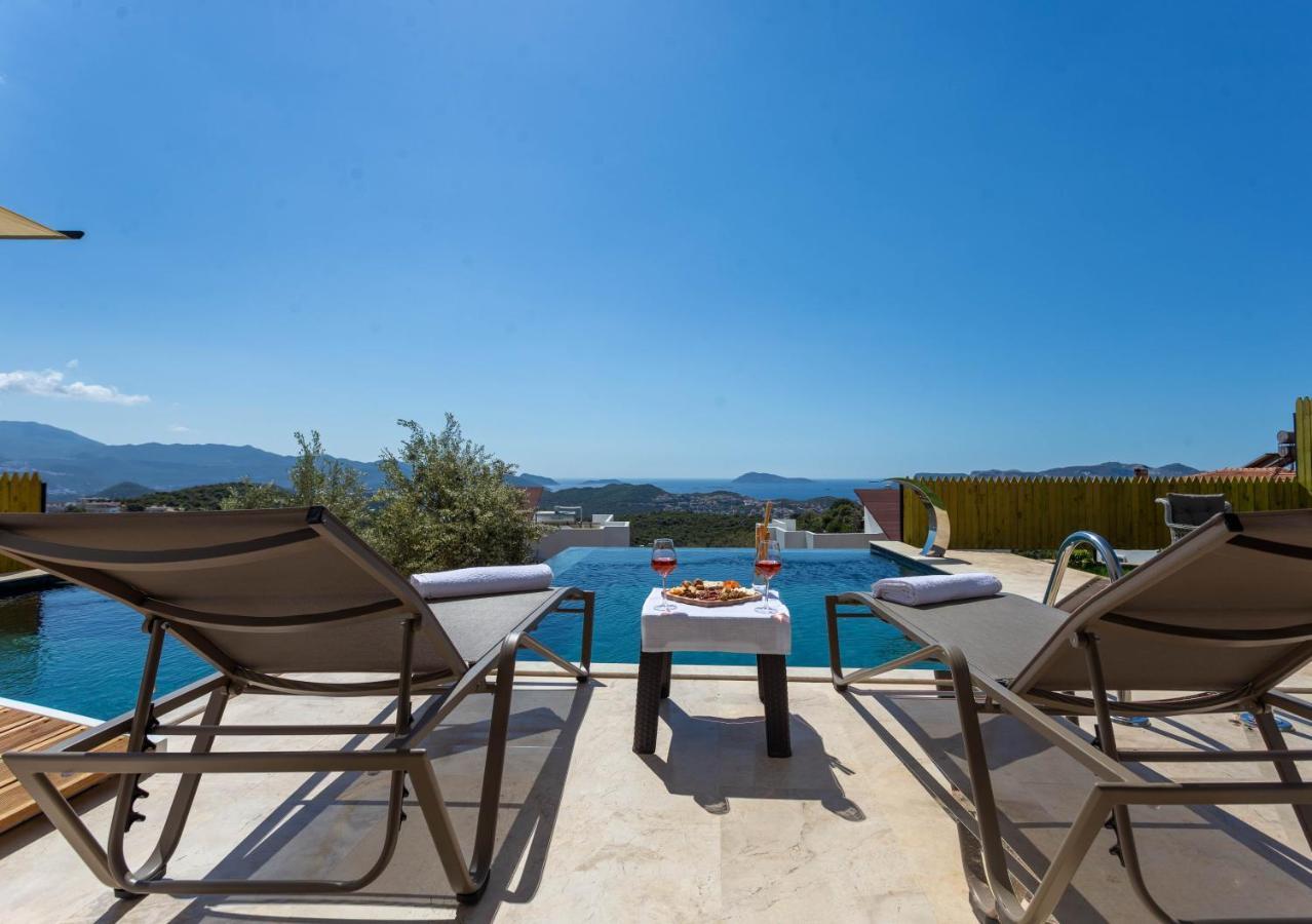 Marine Luxury Villa *